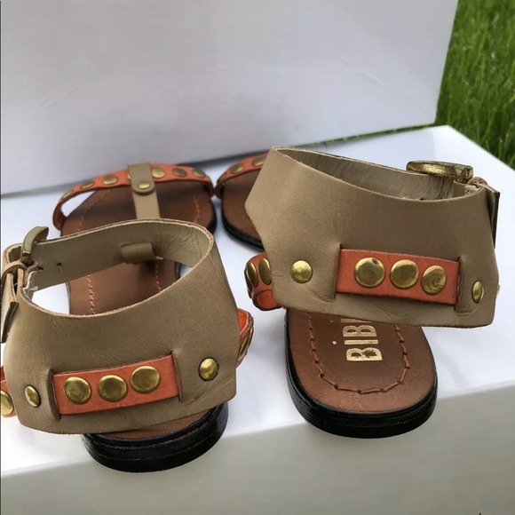 New BIBI LOU Flat Grey Red Studded Sandals T-Strap 7.5 US 38 EU - Picture 4 of 6